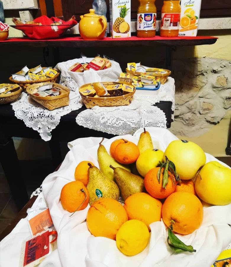 La Rupe Bed And Breakfast Norma Zewnętrze zdjęcie